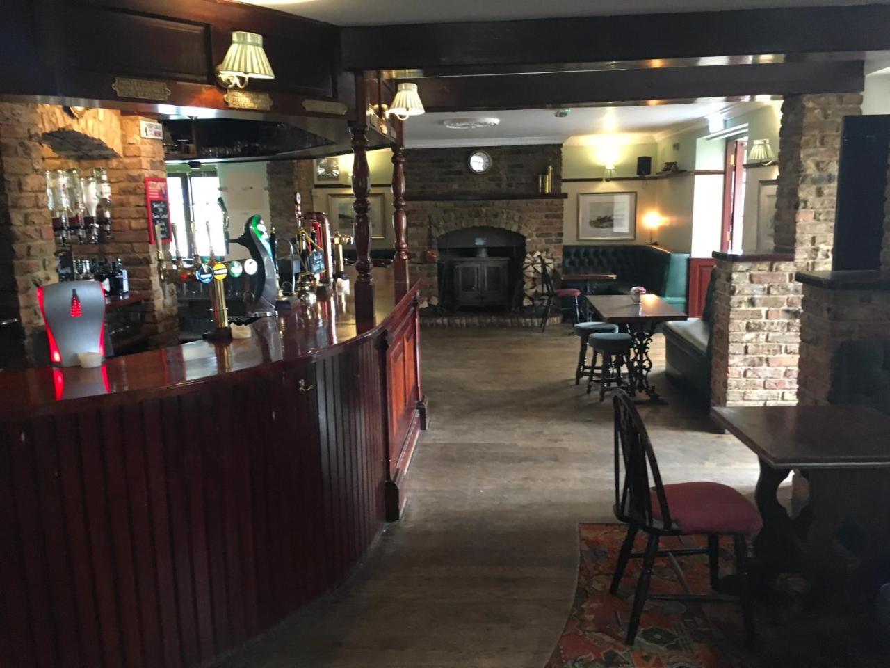 Jolly Brewers Hotel Shouldham Exterior foto